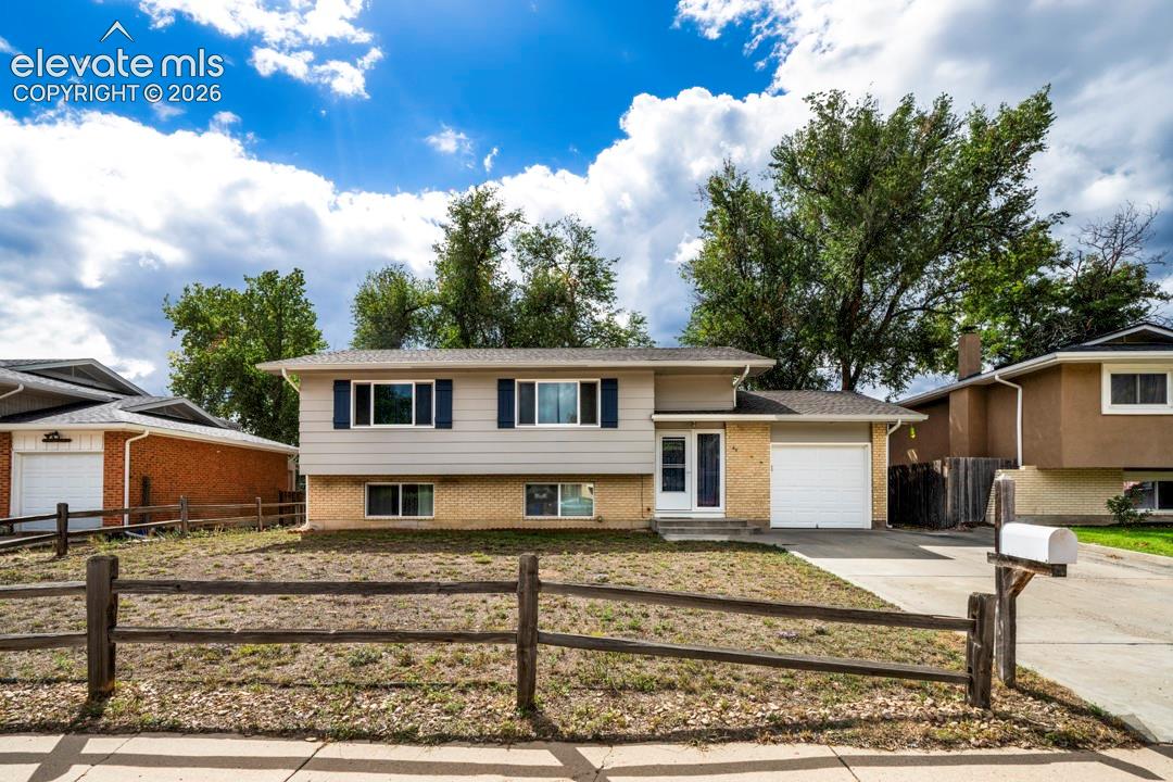 45 Watson Boulevard — listing photo