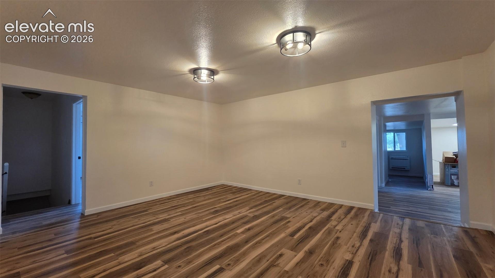 Listing photo 5 for 28162 Gale Road