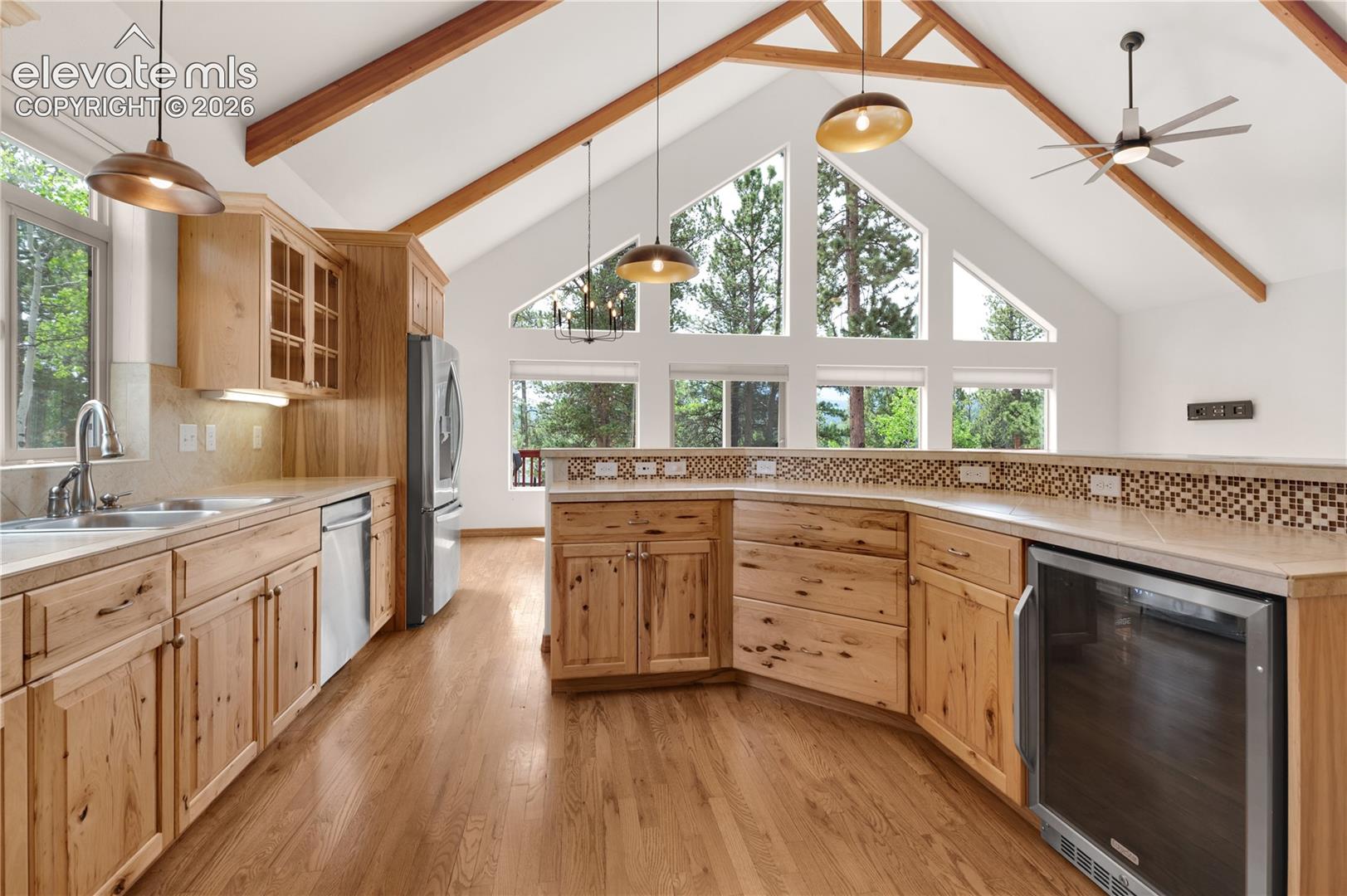 Listing photo 12 for 73 Aspen Drive