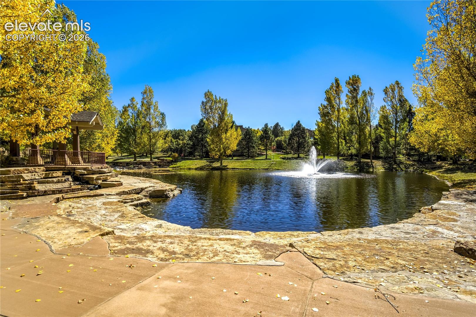 Listing photo 46 for 12427 Creekhurst Drive