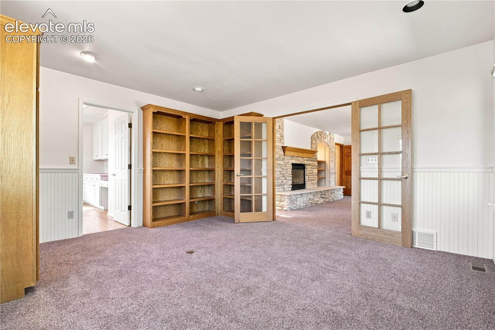 Listing photo 19 for 435 W Woodmen Road