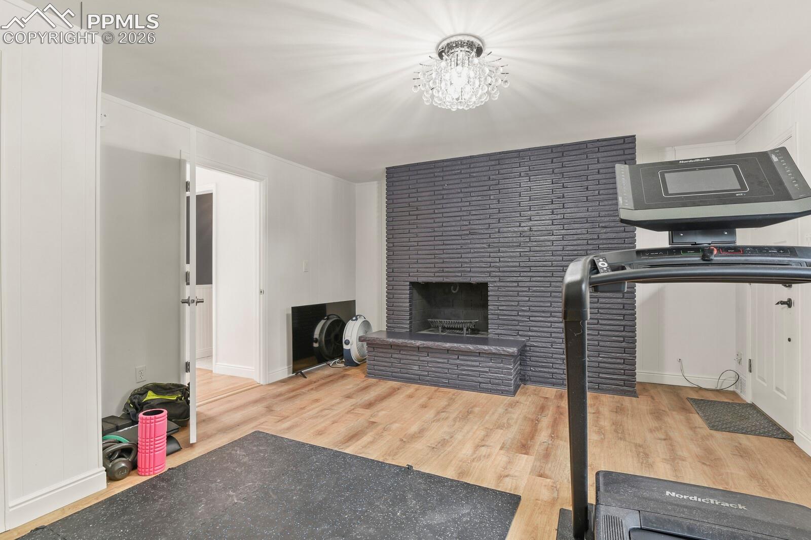 Listing photo 26 for 691 S Holly Street