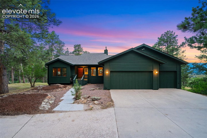 1675 Oakwood Drive — listing photo
