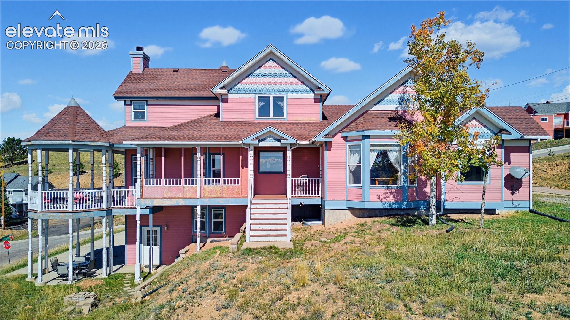 Listing photo 3 for 222 E Placer Street