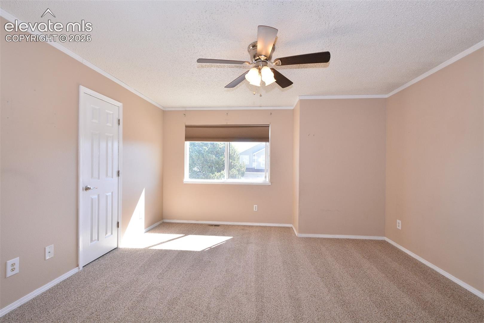 Listing photo 9 for 2040 Fairweather Way