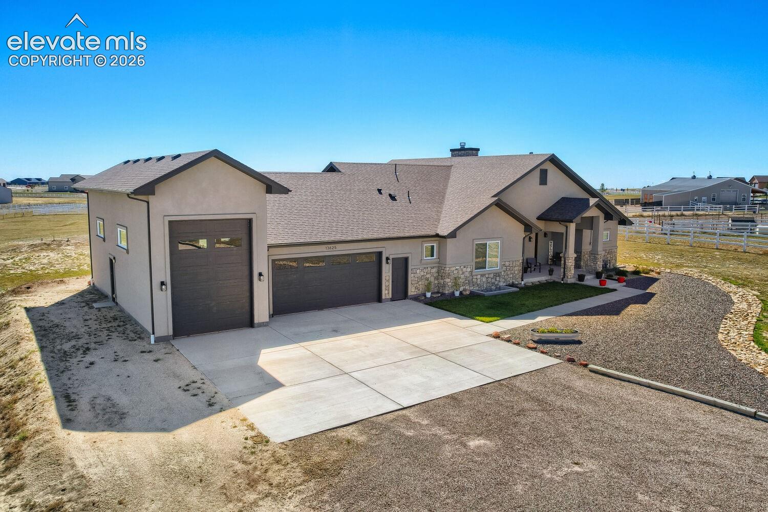 Listing photo 3 for 13625 Irish Hunter Trail