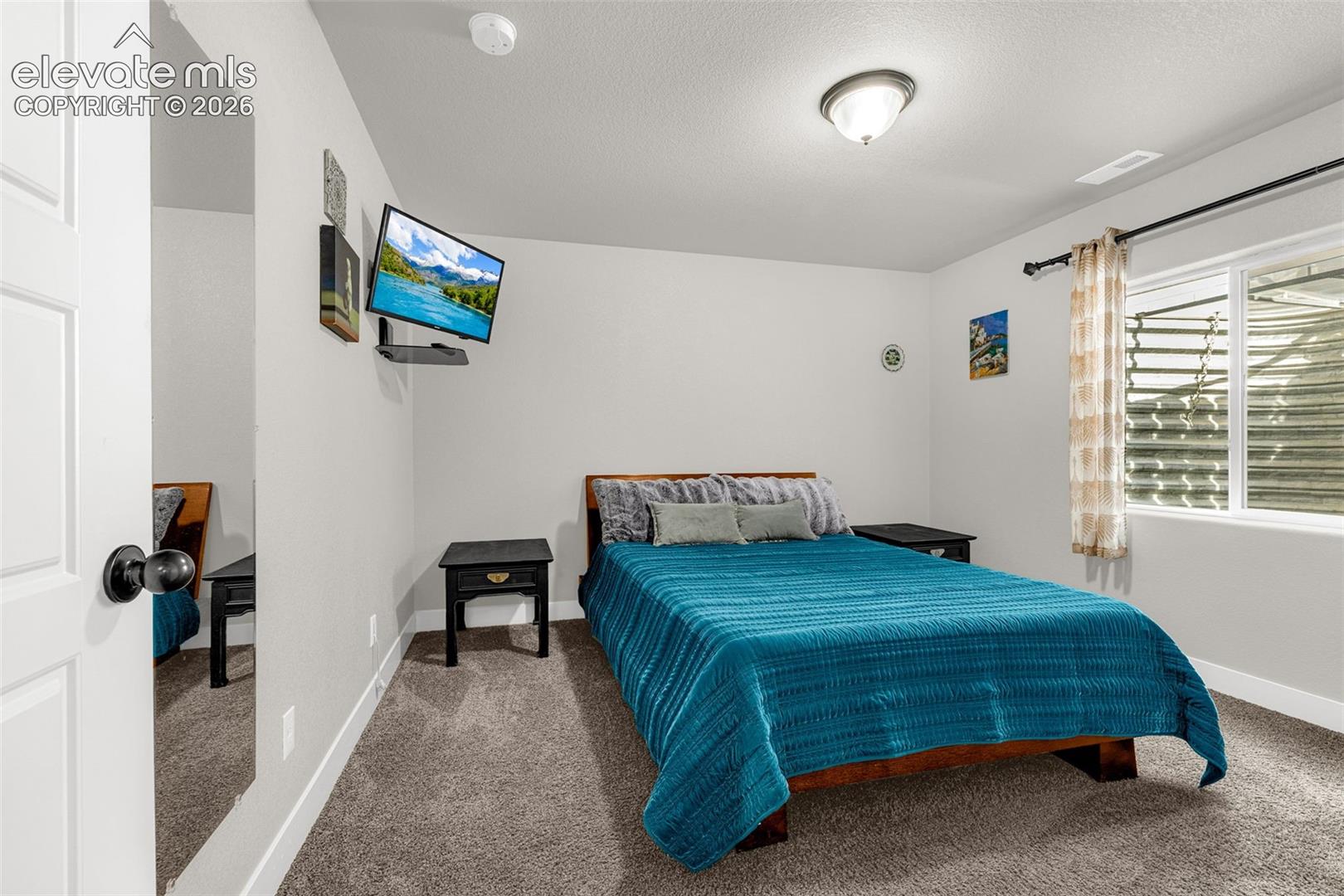 Listing photo 21 for 6898 Tullamore Drive
