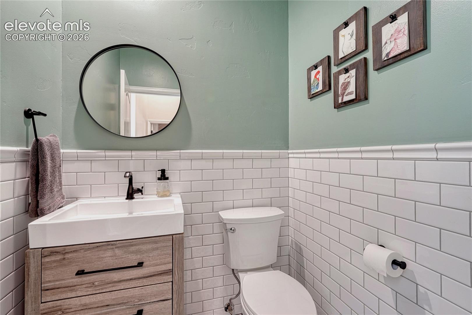 Listing photo 13 for 17180 Colonial Park Drive