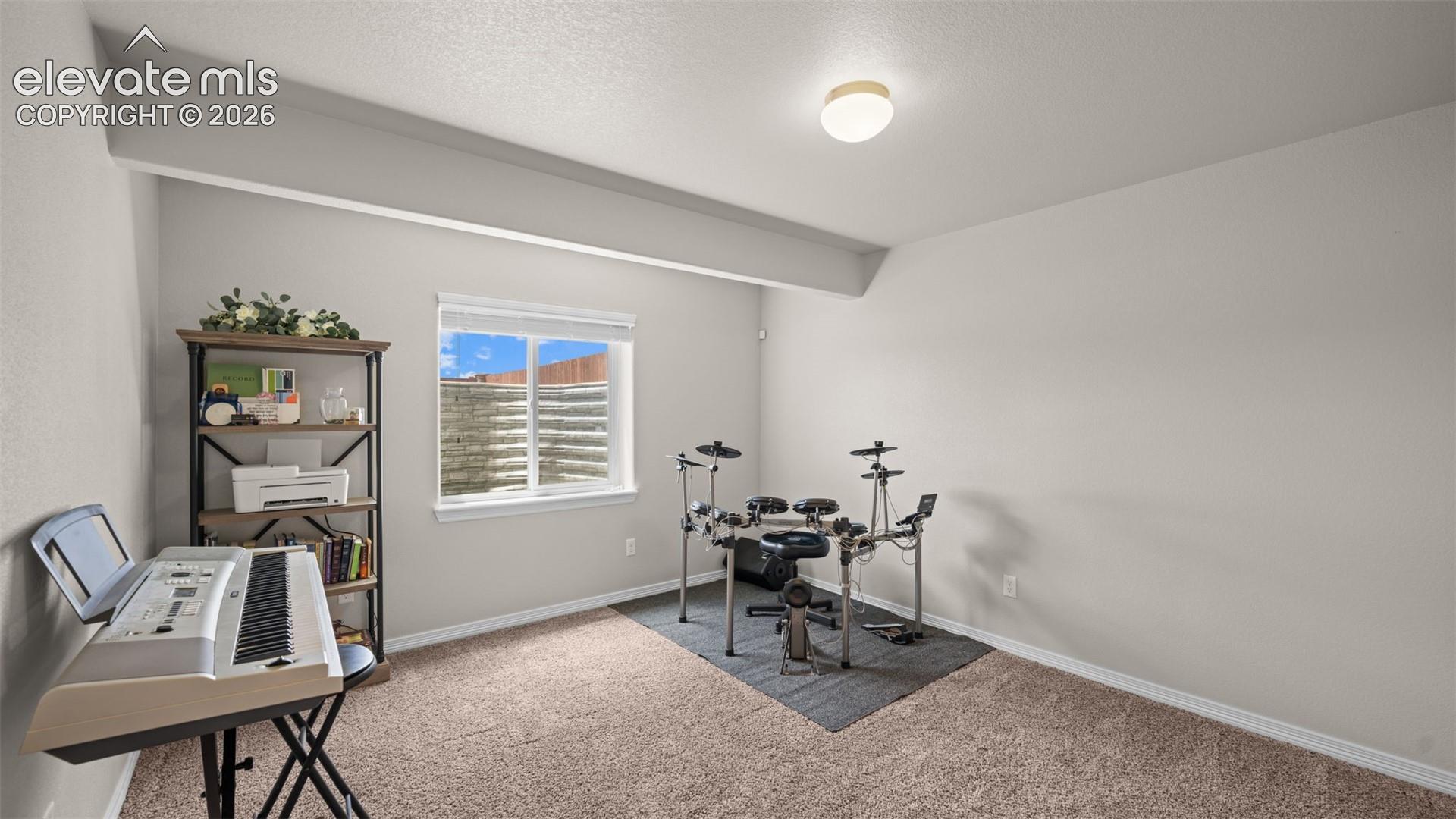 Listing photo 28 for 9420 Beryl Drive