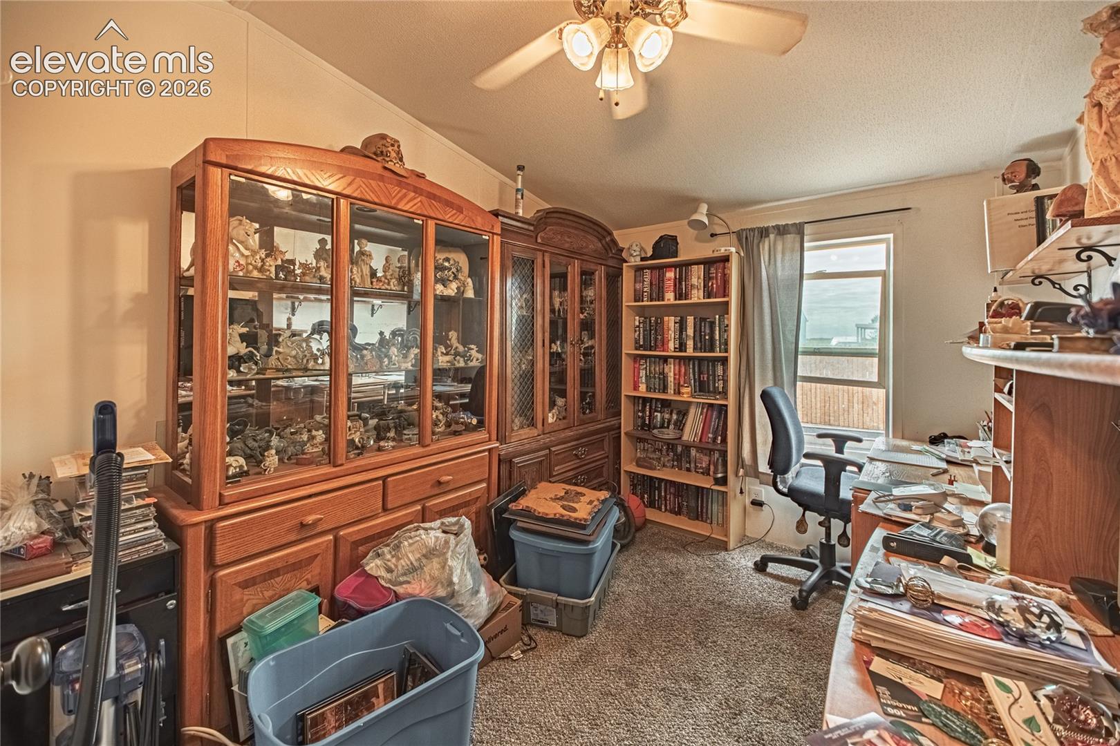 Listing photo 14 for 23735 Fleet Street
