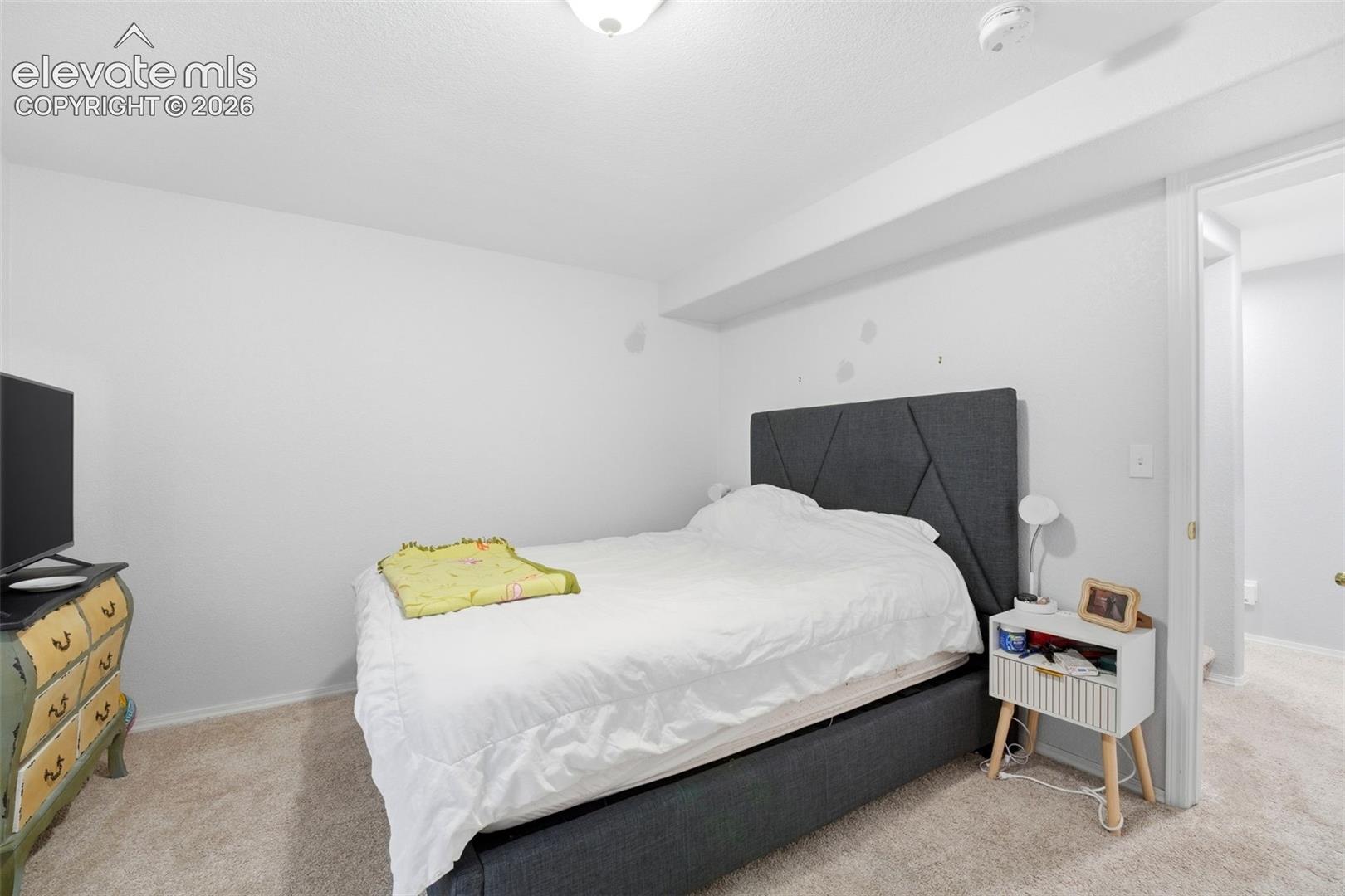 Listing photo 17 for 2221 Valley View Drive