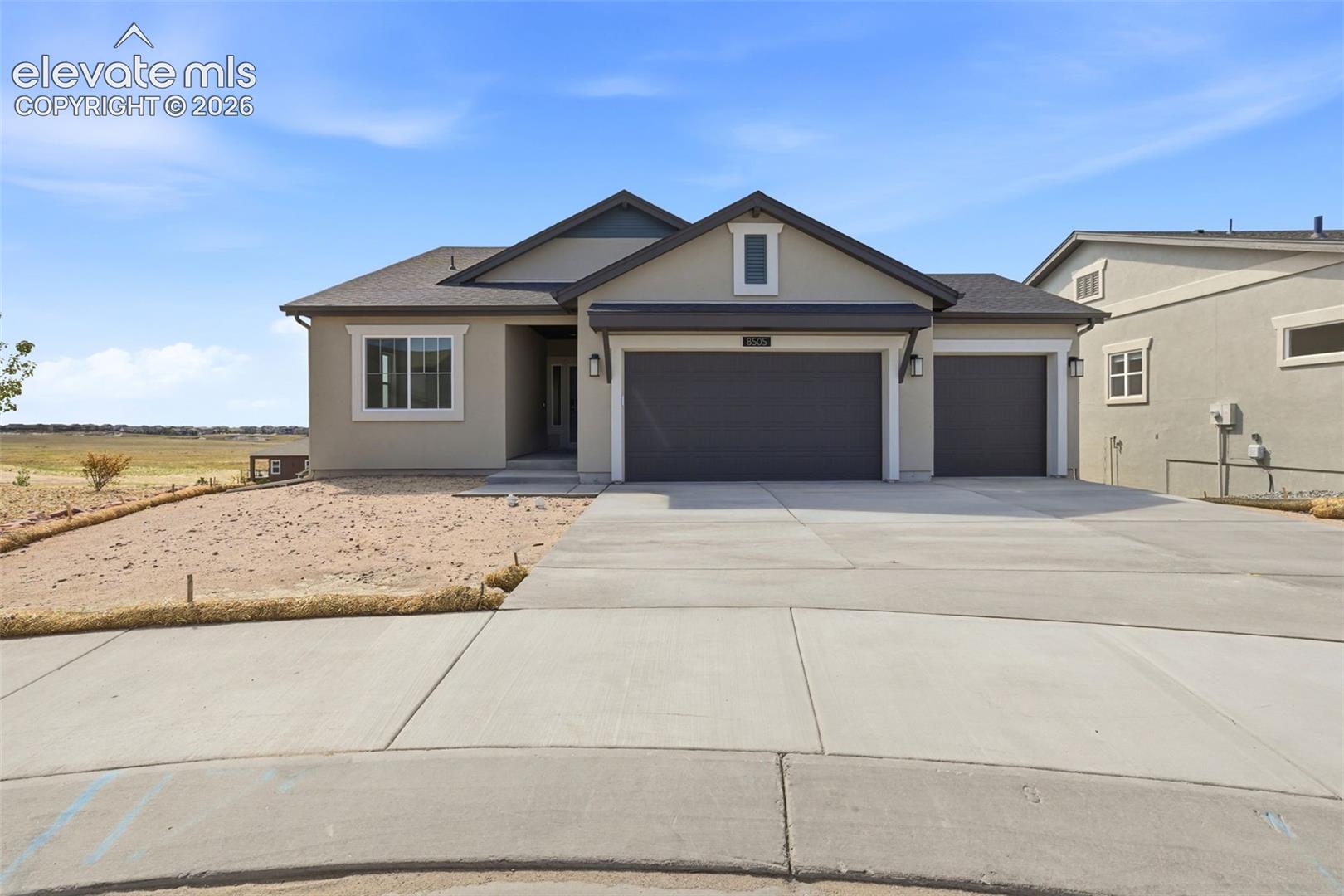 Listing photo 4 for 8505 Country Creek Trail