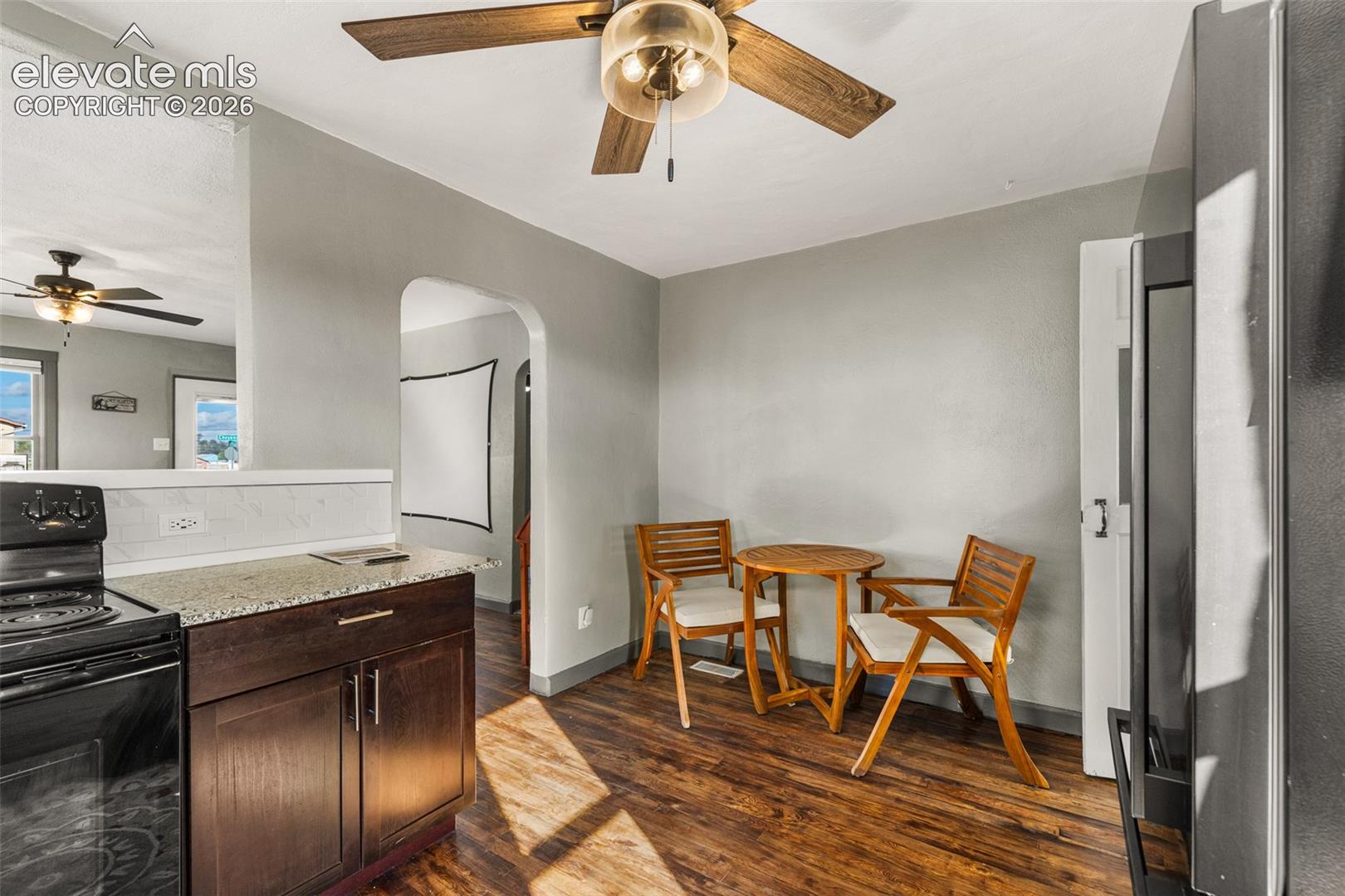 Listing photo 15 for 2330 Cheyenne Avenue
