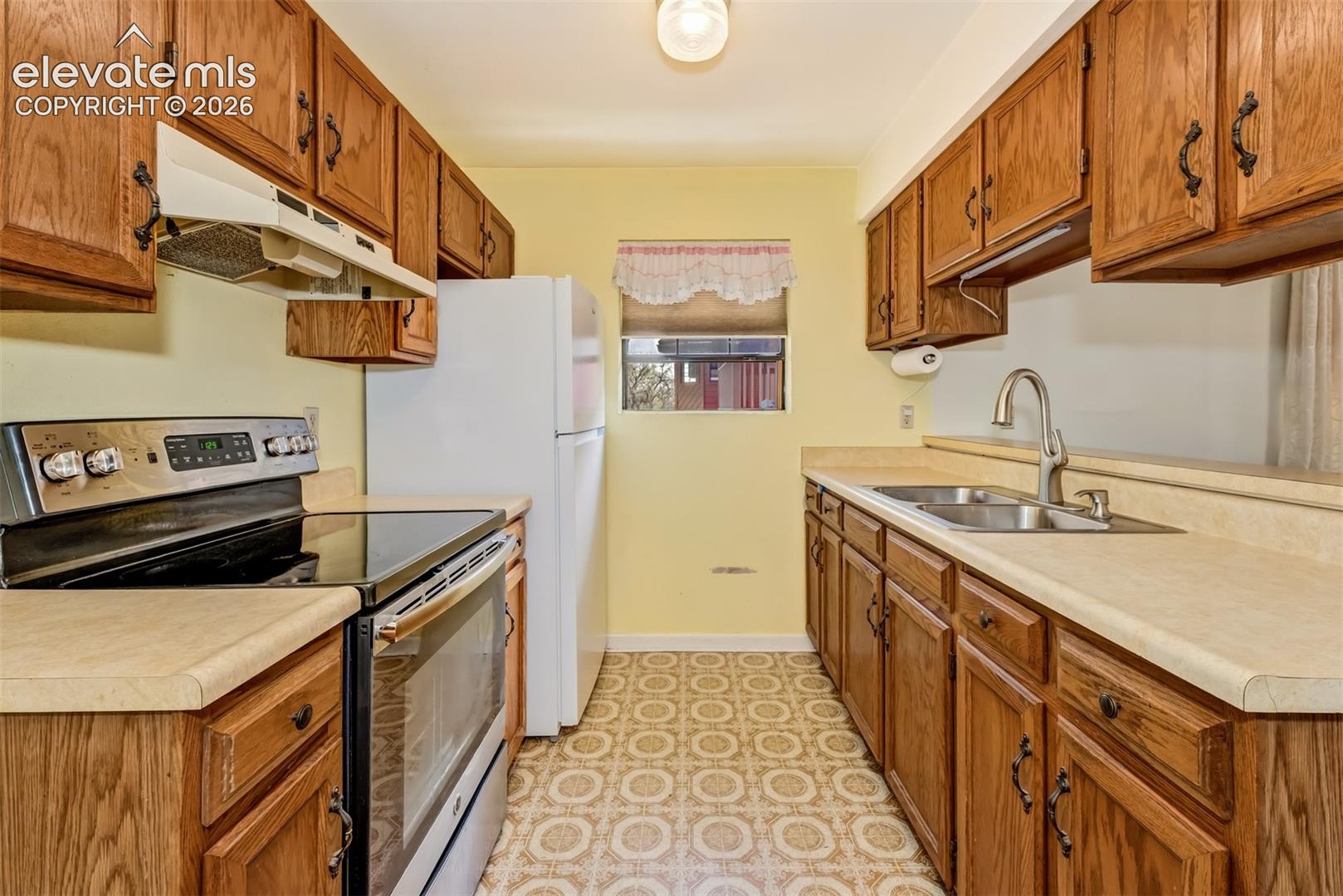 2440 Palmer Park Boulevard, photo 11