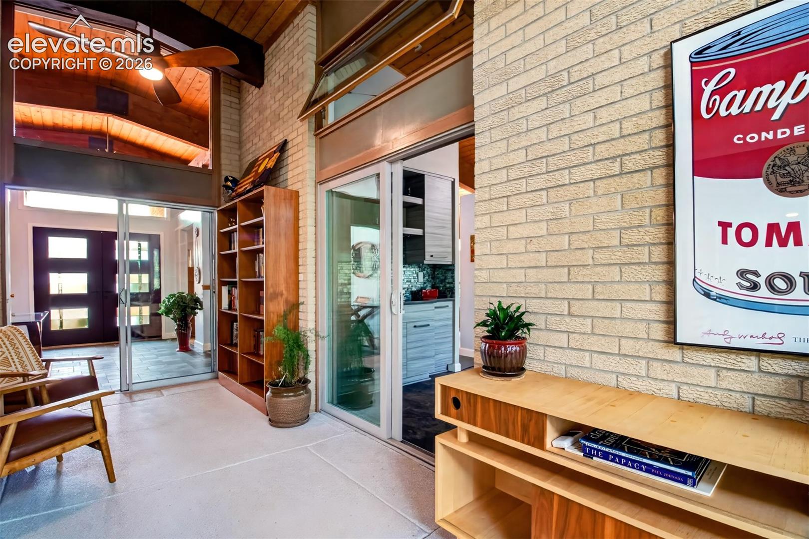Listing photo 19 for 1224 E High Point Lane