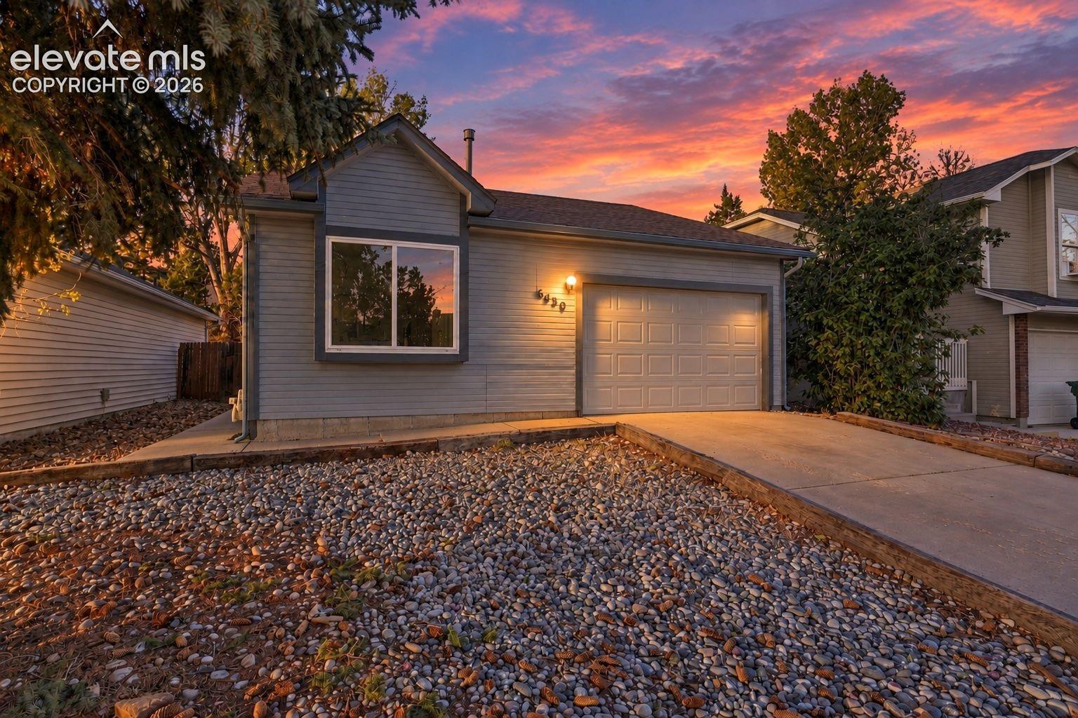 6430 Lonsdale Drive — listing photo