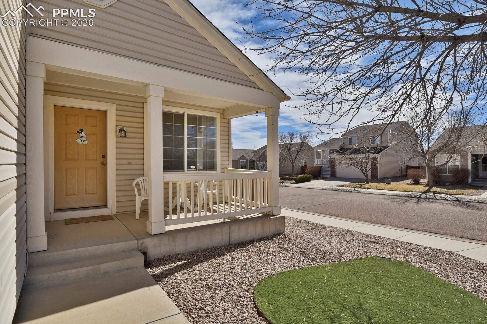 Listing photo 4 for 7203 Bentwater Drive