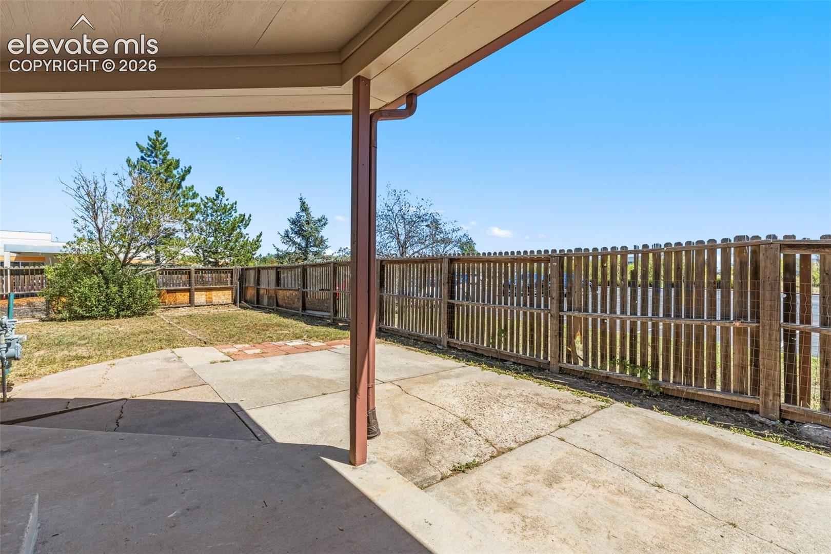 Listing photo 14 for 4537 Fenton Road