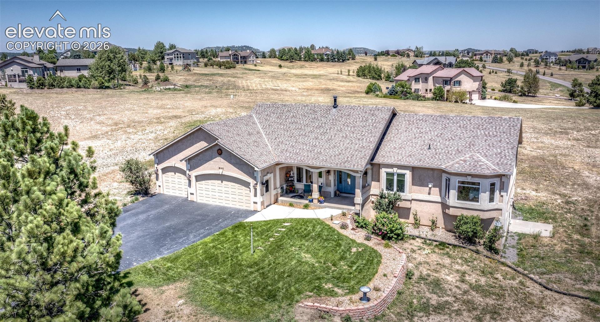 890 Kings Deer Point