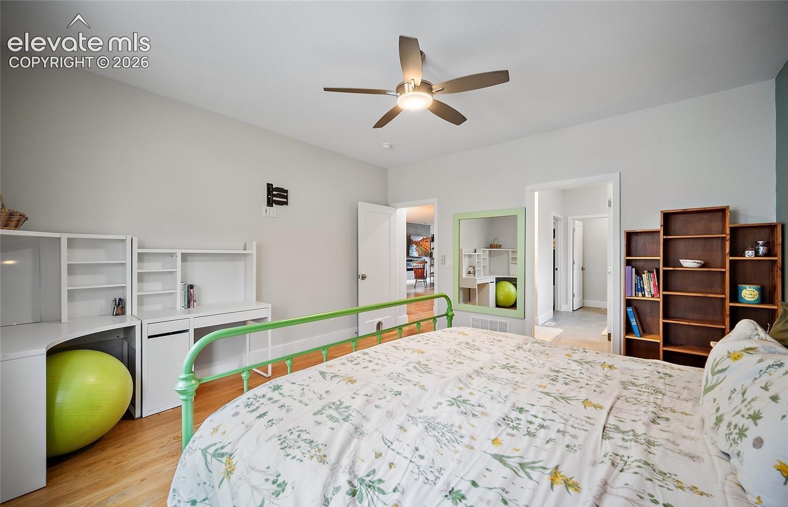 Listing photo 16 for 1007 E Boulder Street