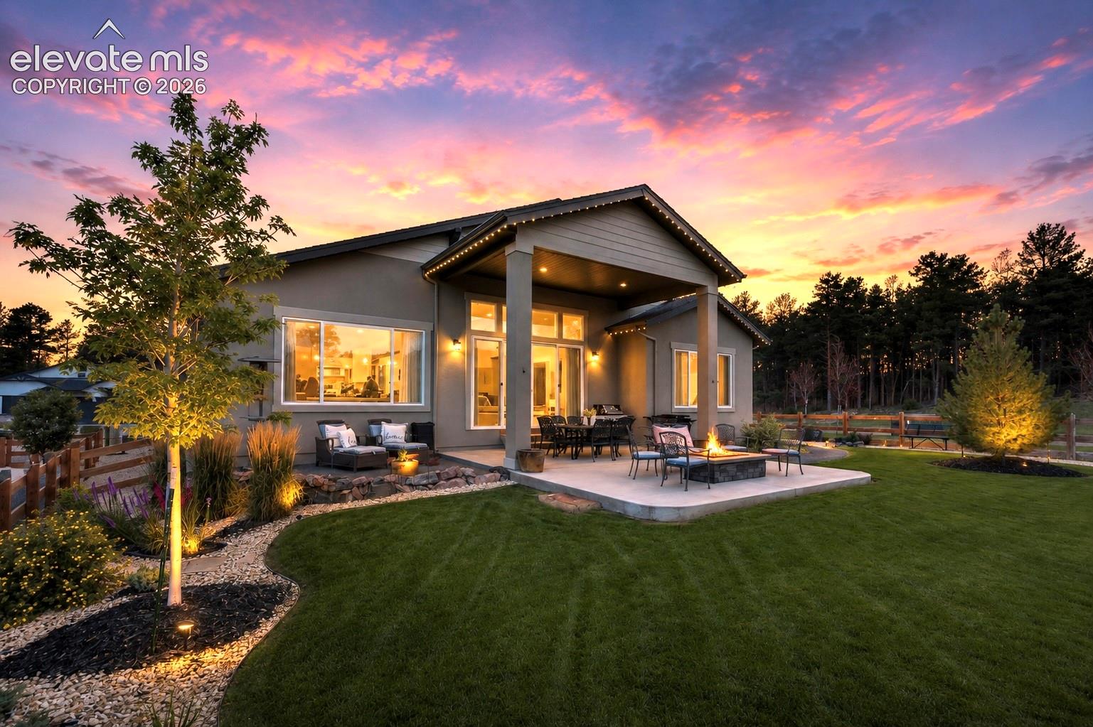 Listing photo 3 for 16297 Forest Cloud Way