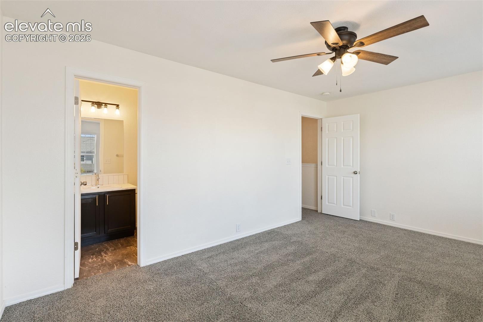 Listing photo 21 for 7350 Countryside Grove