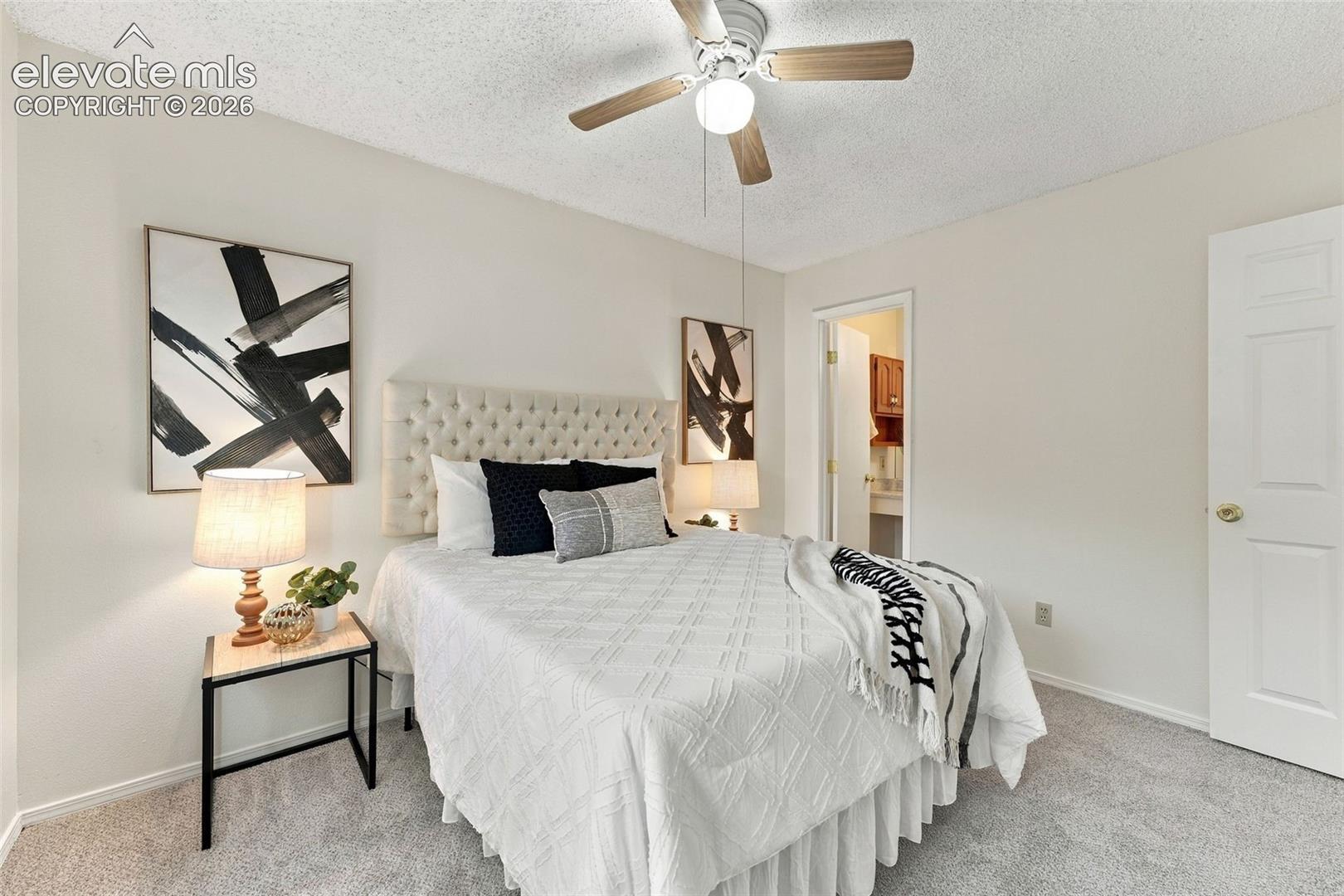 Listing photo 22 for 6430 Lonsdale Drive