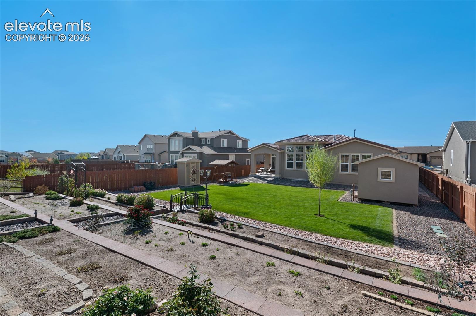 Listing photo 39 for 10933 Checo Way