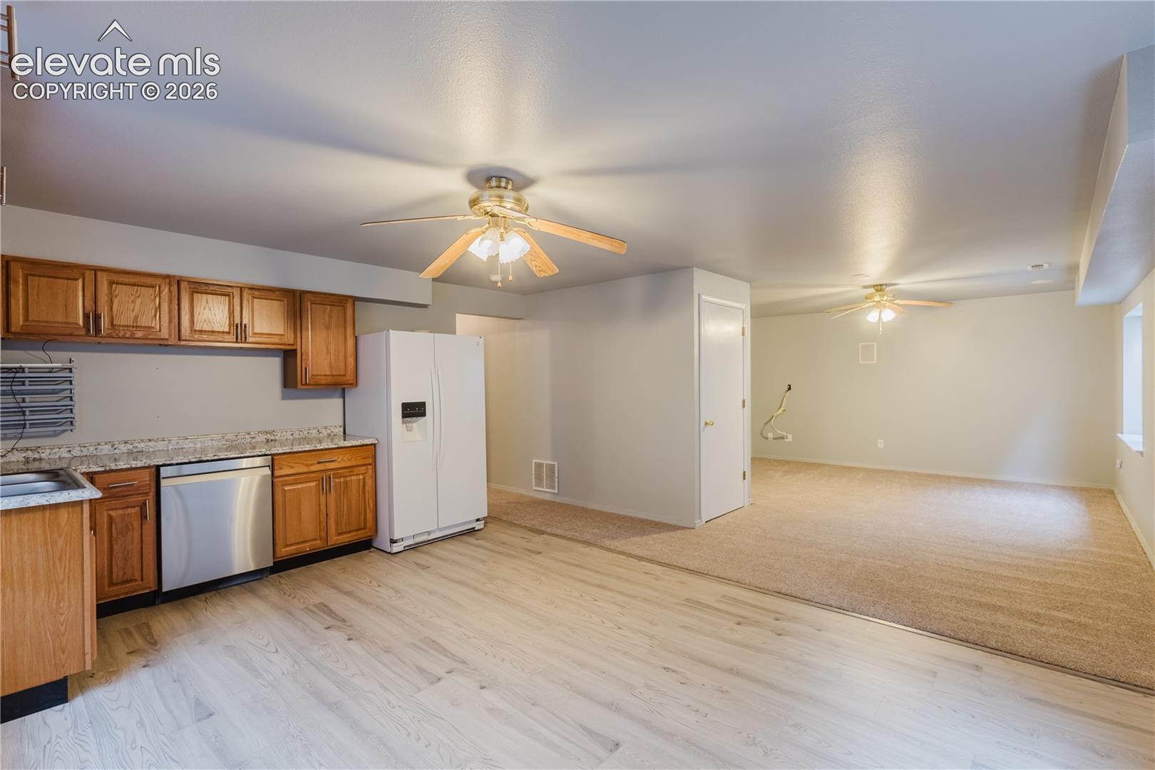 Listing photo 28 for 8156 Oliver Road