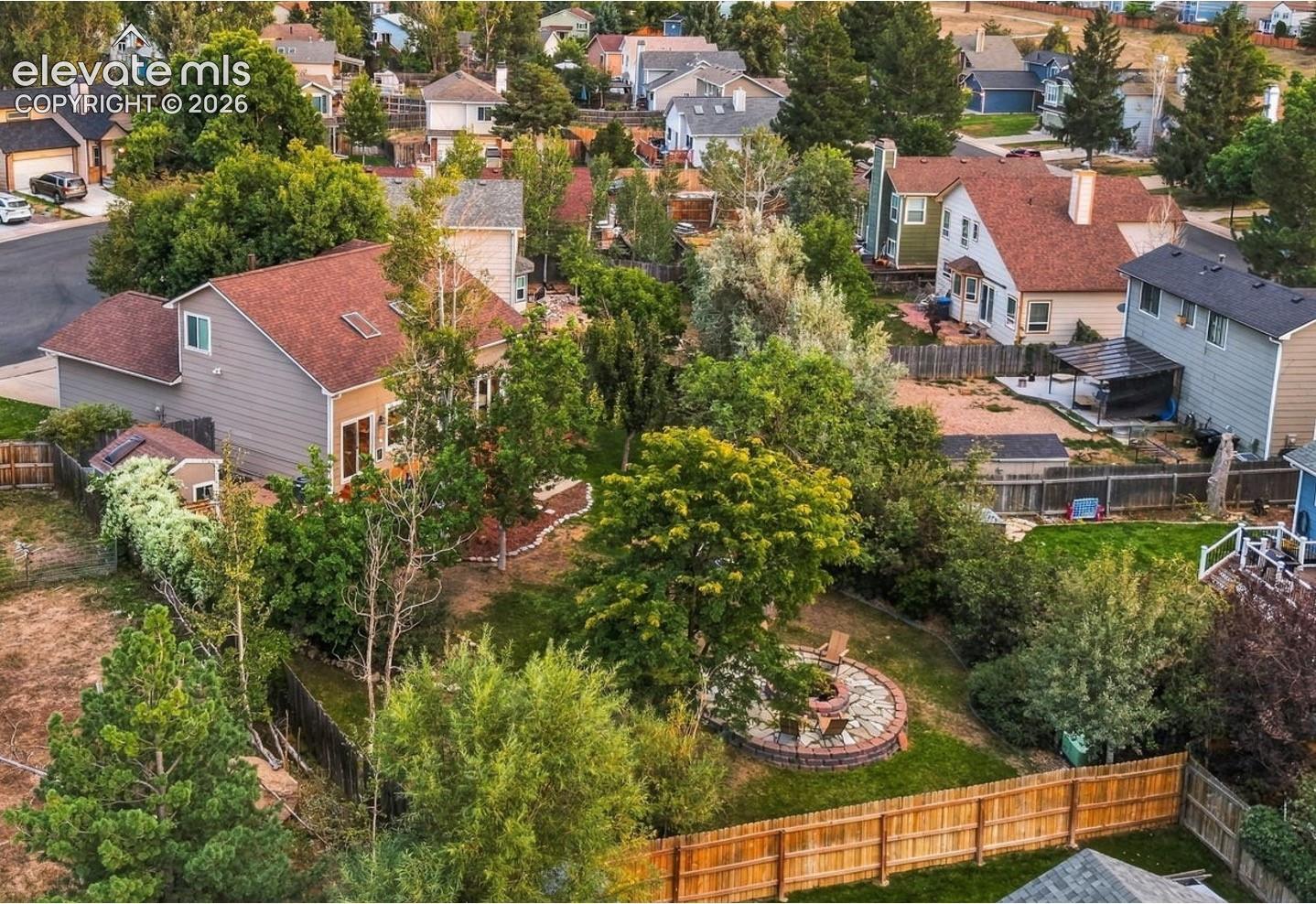 Listing photo 8 for 271 N Holcomb Circle