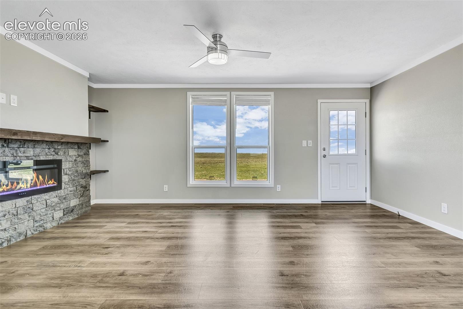 Listing photo 13 for 930 Awesome View