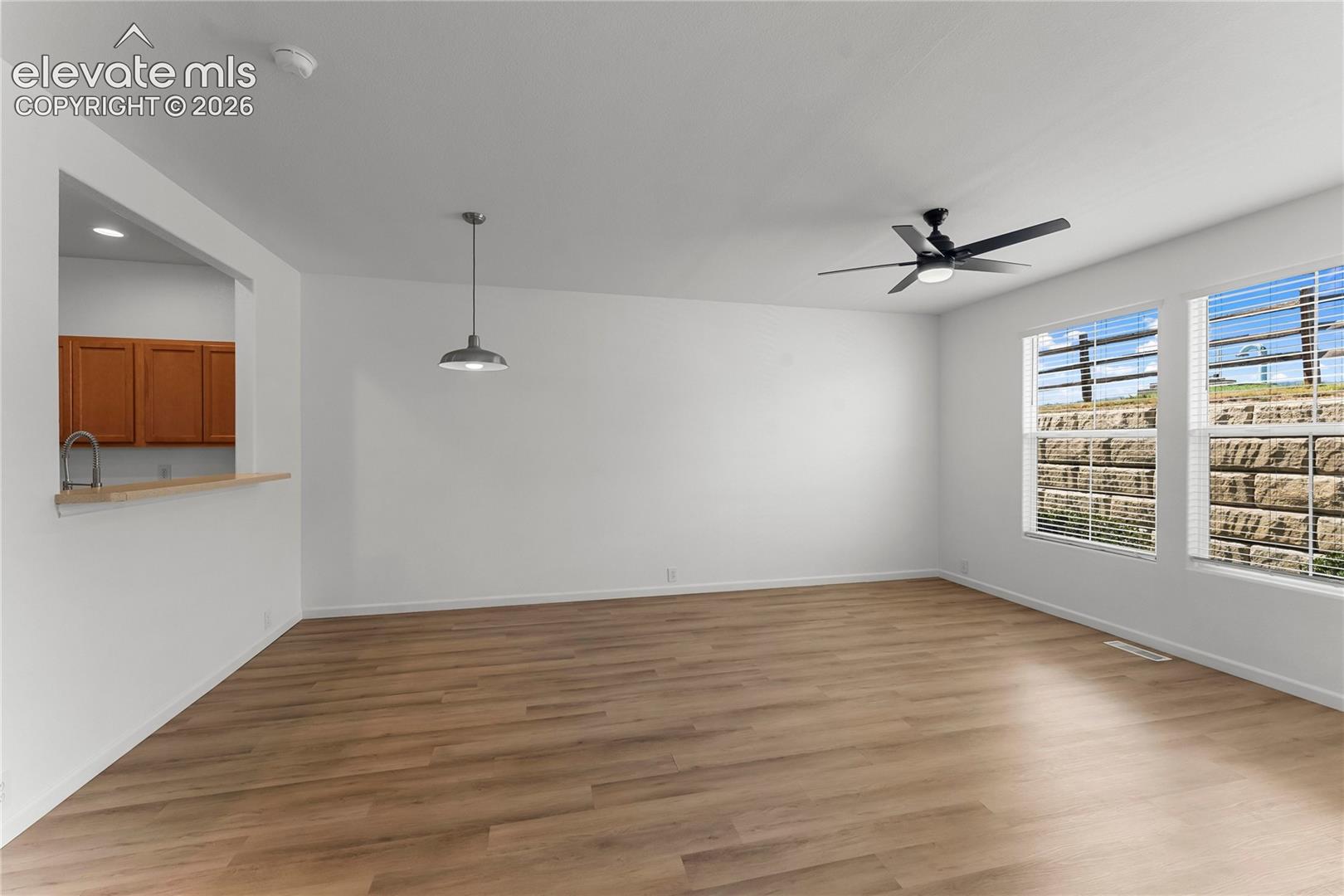 Listing photo 8 for 8140 Elk River View