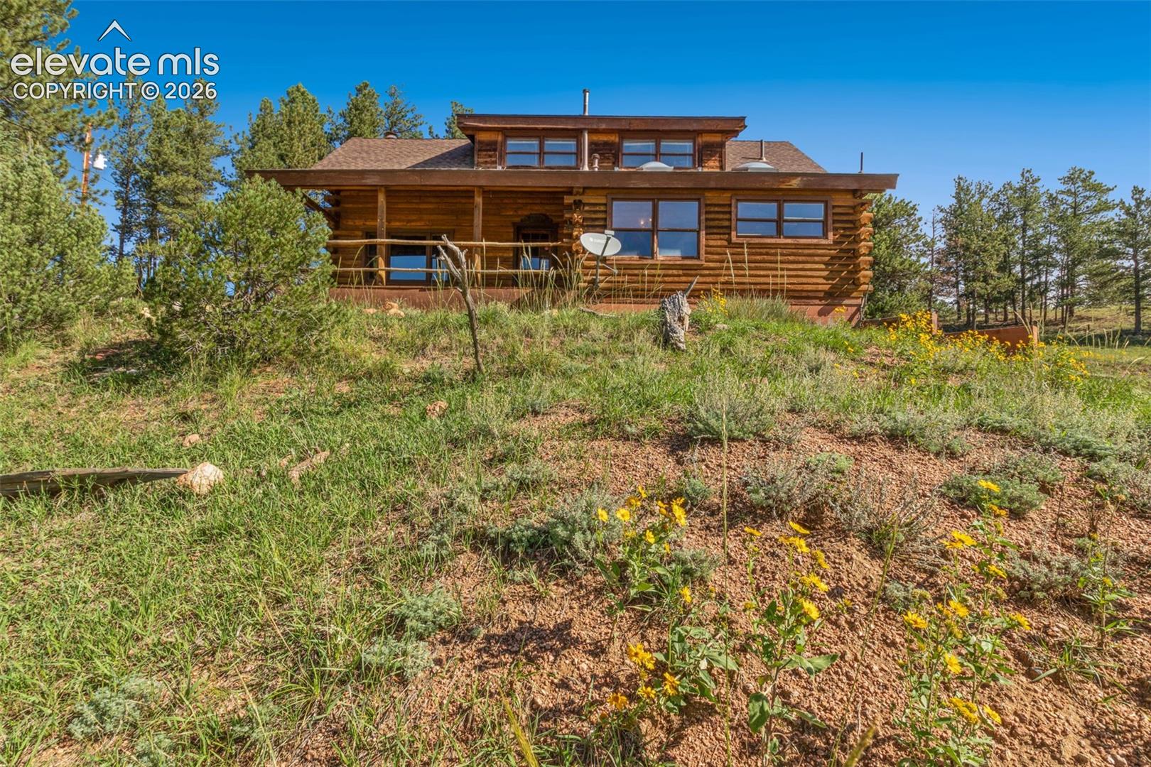 Listing photo 30 for 258 Appian Way
