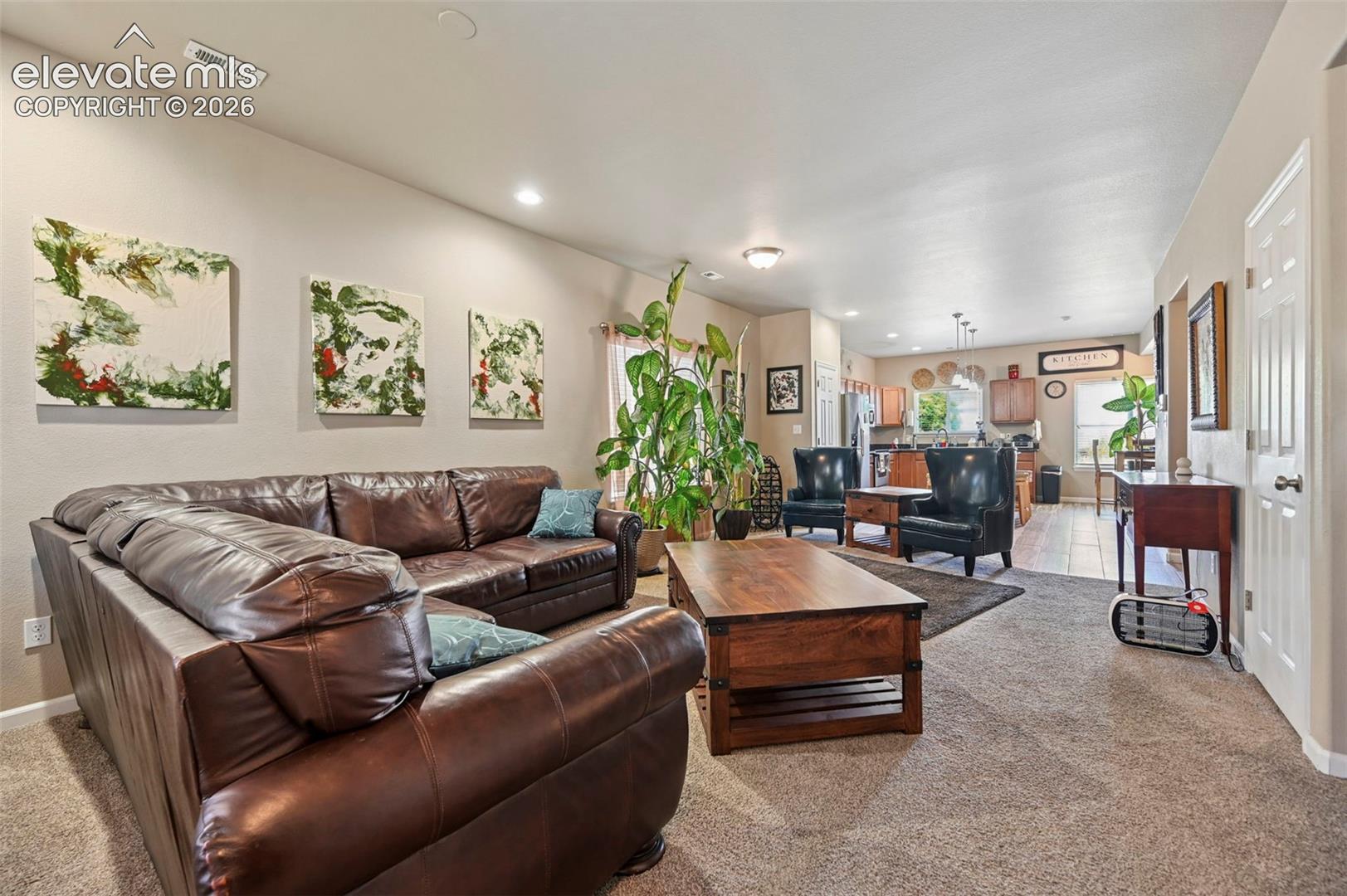 Listing photo 3 for 5053 Killdeer Drive