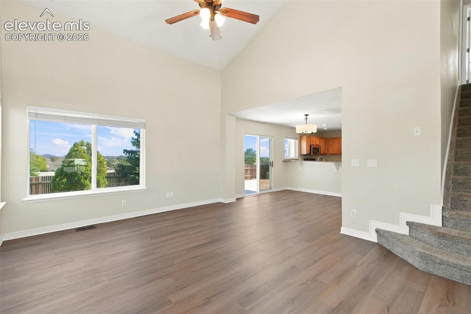 Listing photo 4 for 5263 Prairie Grass Lane