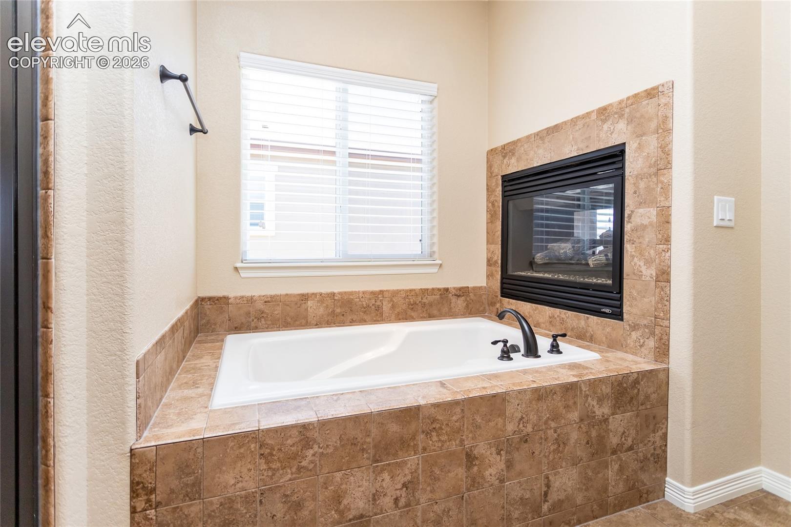 Listing photo 23 for 12752 Mt Oxford Place