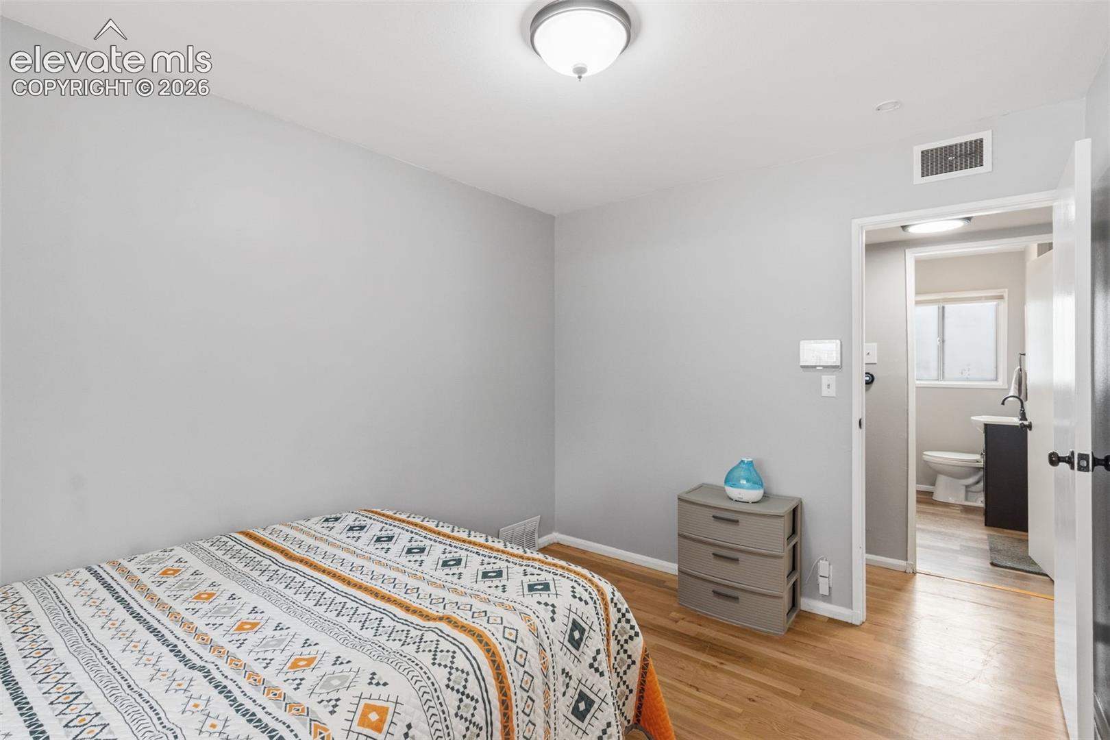 Listing photo 22 for 1138 Florence Avenue