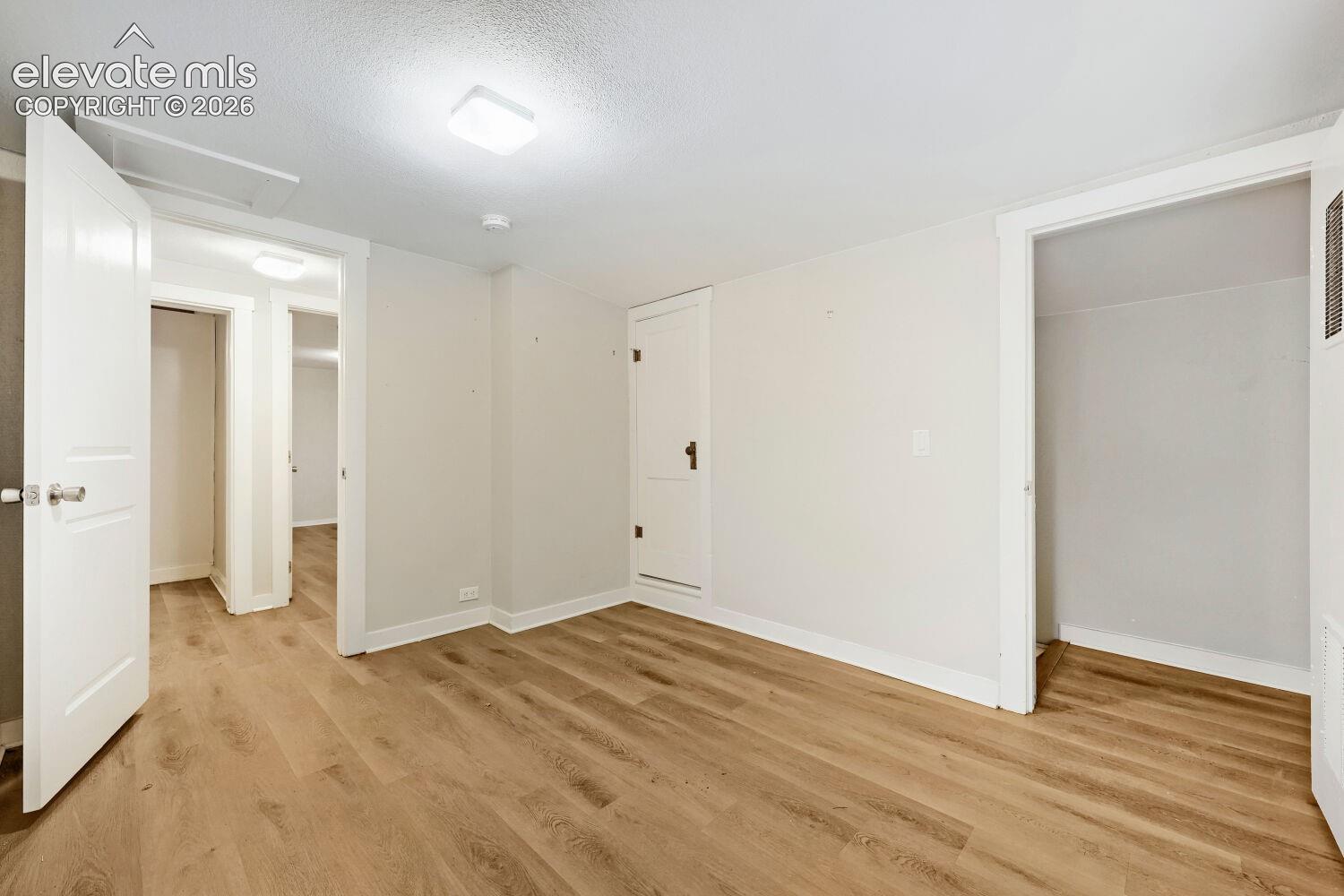 Listing photo 11 for 1112 2nd Street