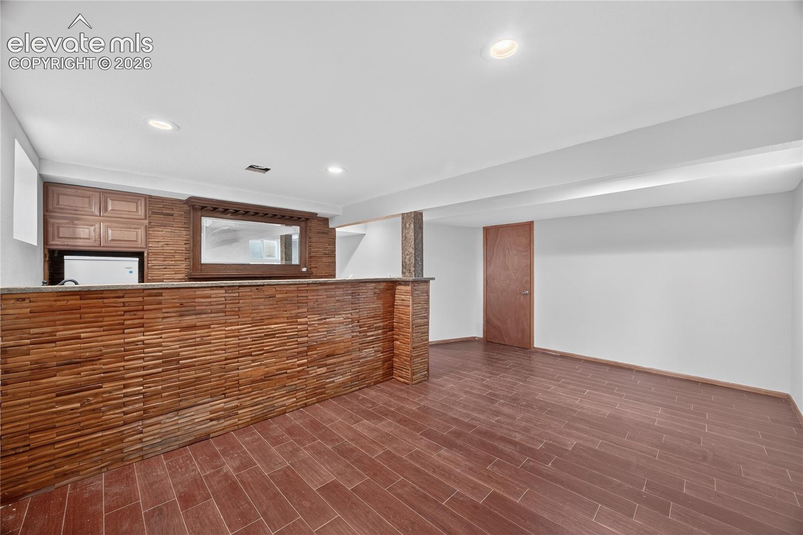 Listing photo 36 for 4180 S Monaco Parkway