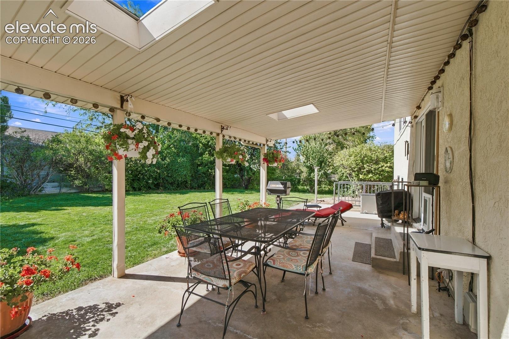Listing photo 28 for 82 Amherst Avenue