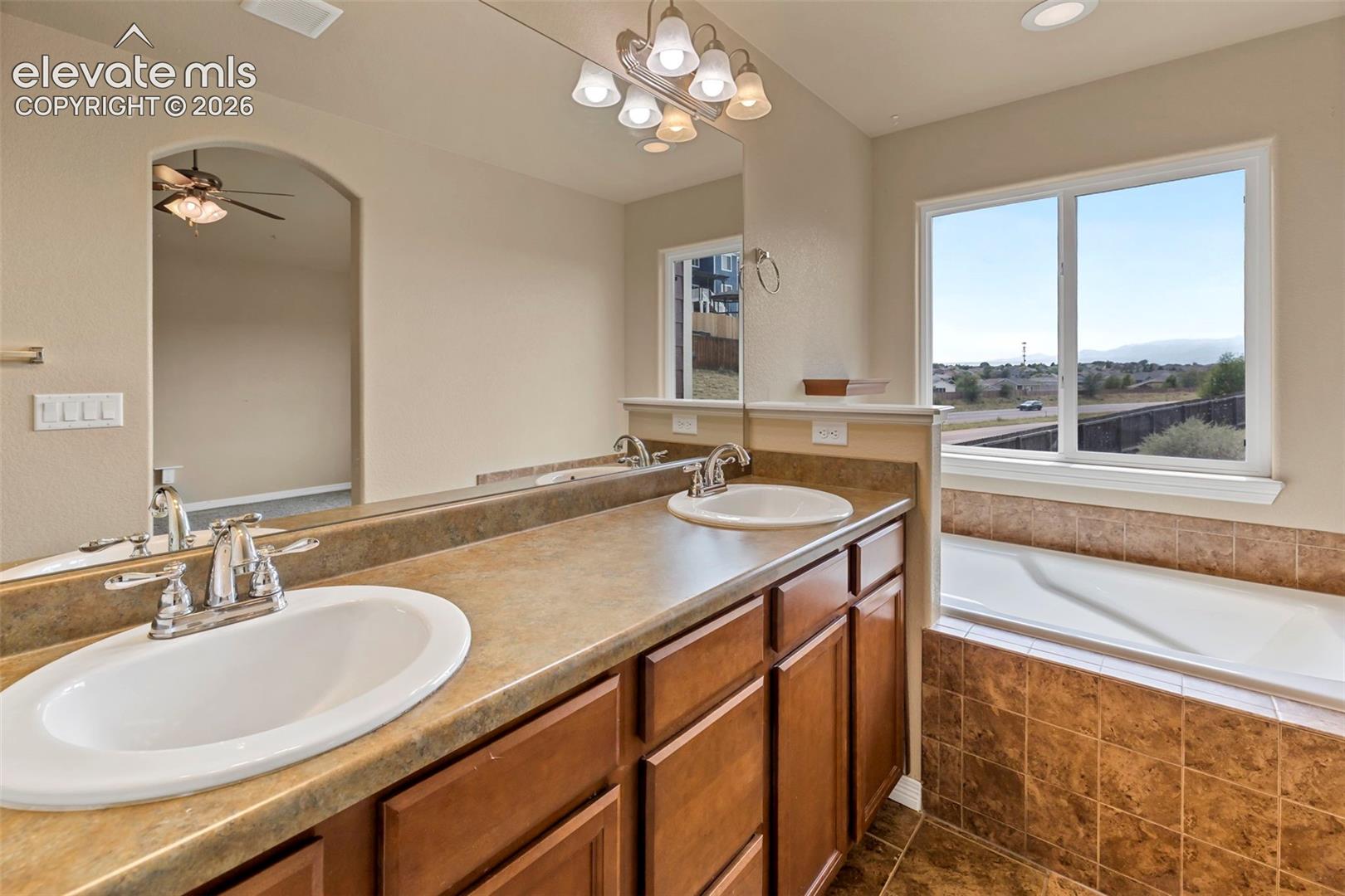 Listing photo 16 for 7794 Landover Lane