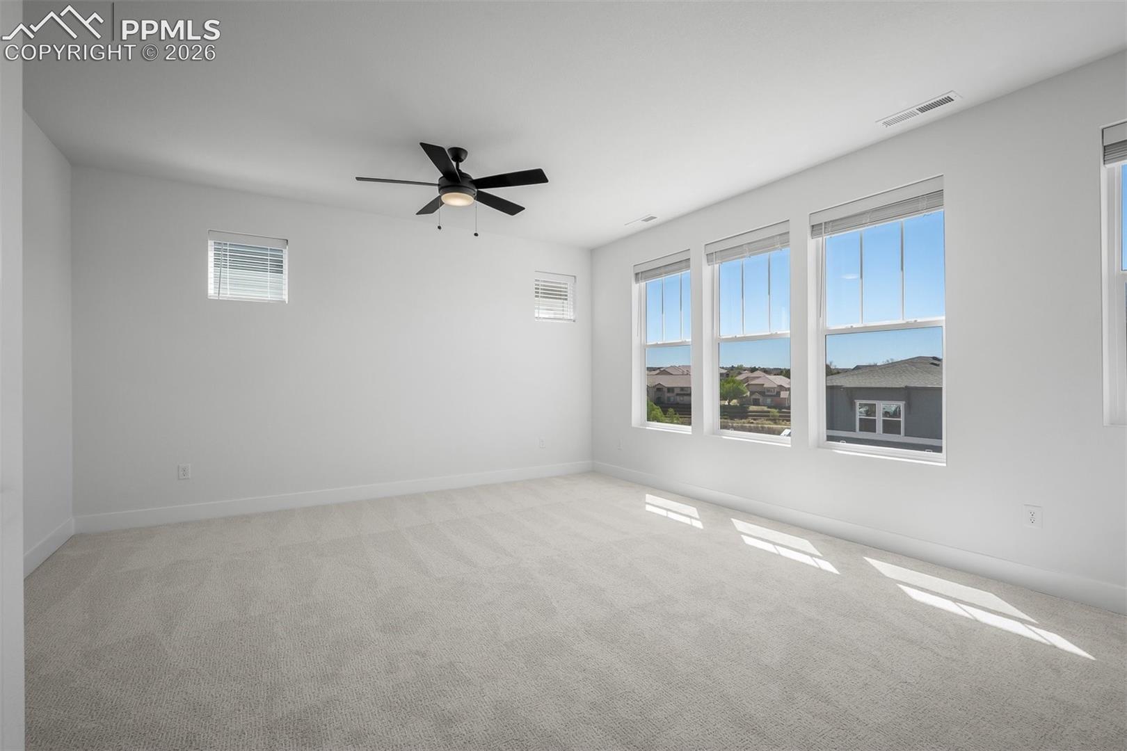 Listing photo 26 for 4684 Peak Crest View