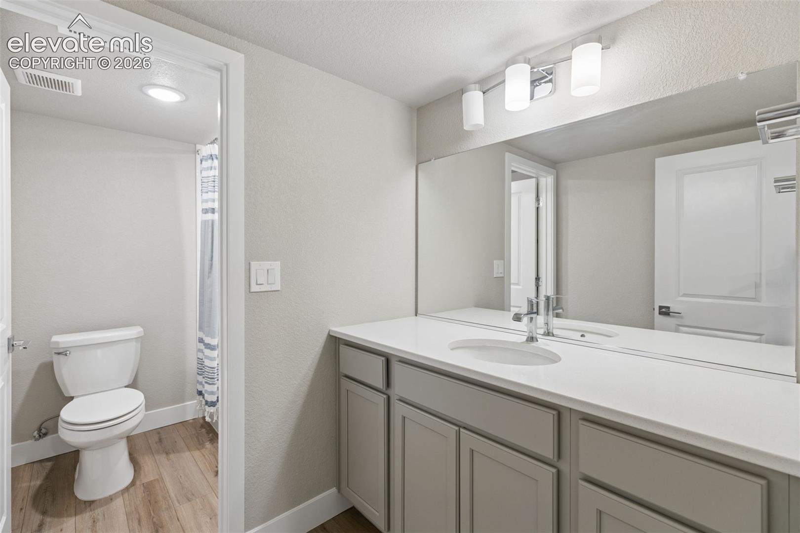 Listing photo 24 for 13107 Parkland Drive