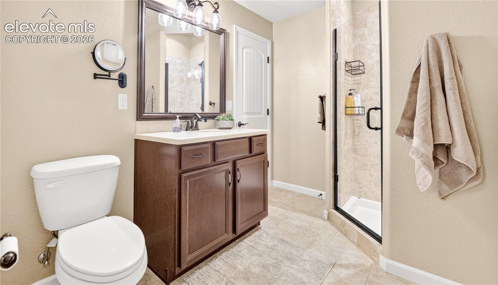 Listing photo 24 for 2313 Rainbows End Point