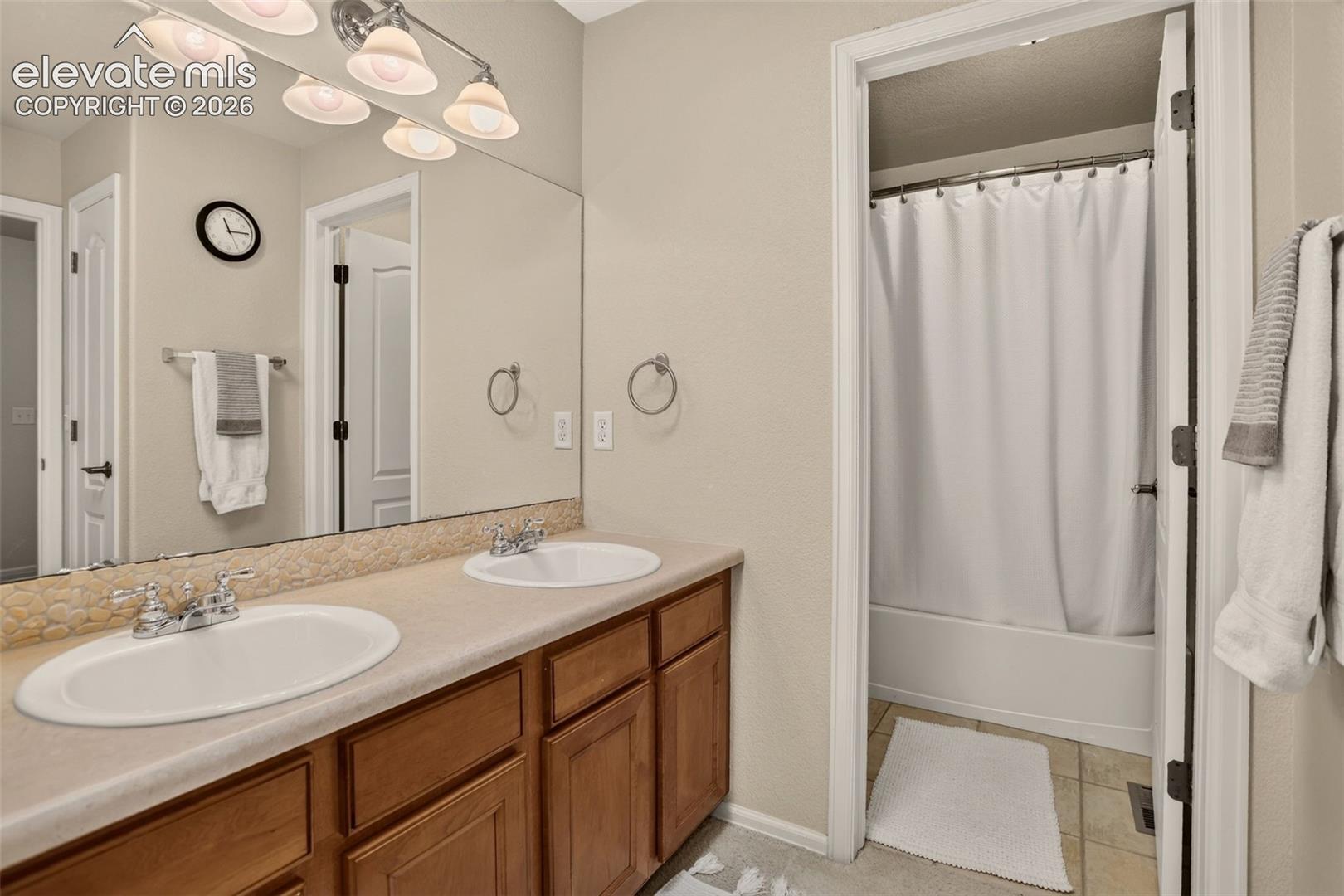 Listing photo 23 for 3782 Homestead Ridge Heights