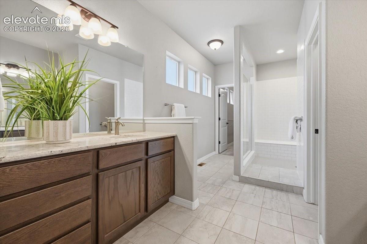 Listing photo 22 for 10398 Sharon Springs Drive