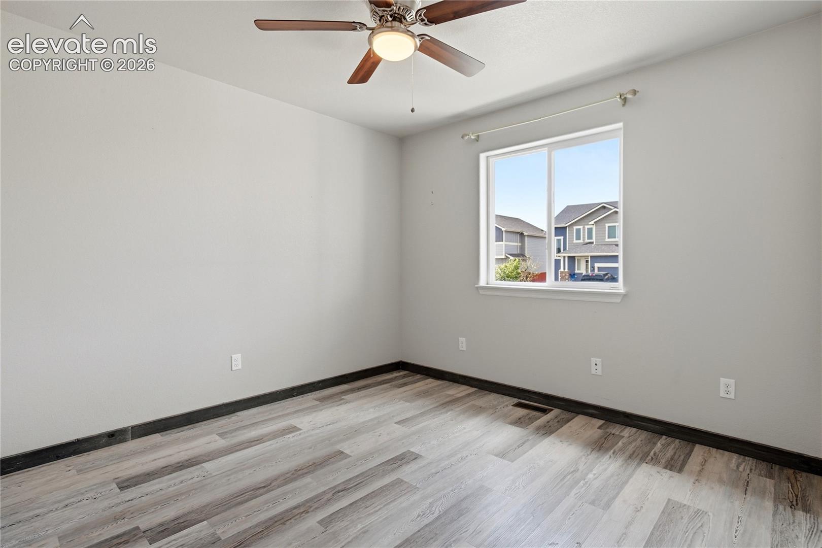 Listing photo 19 for 9437 Beryl Drive