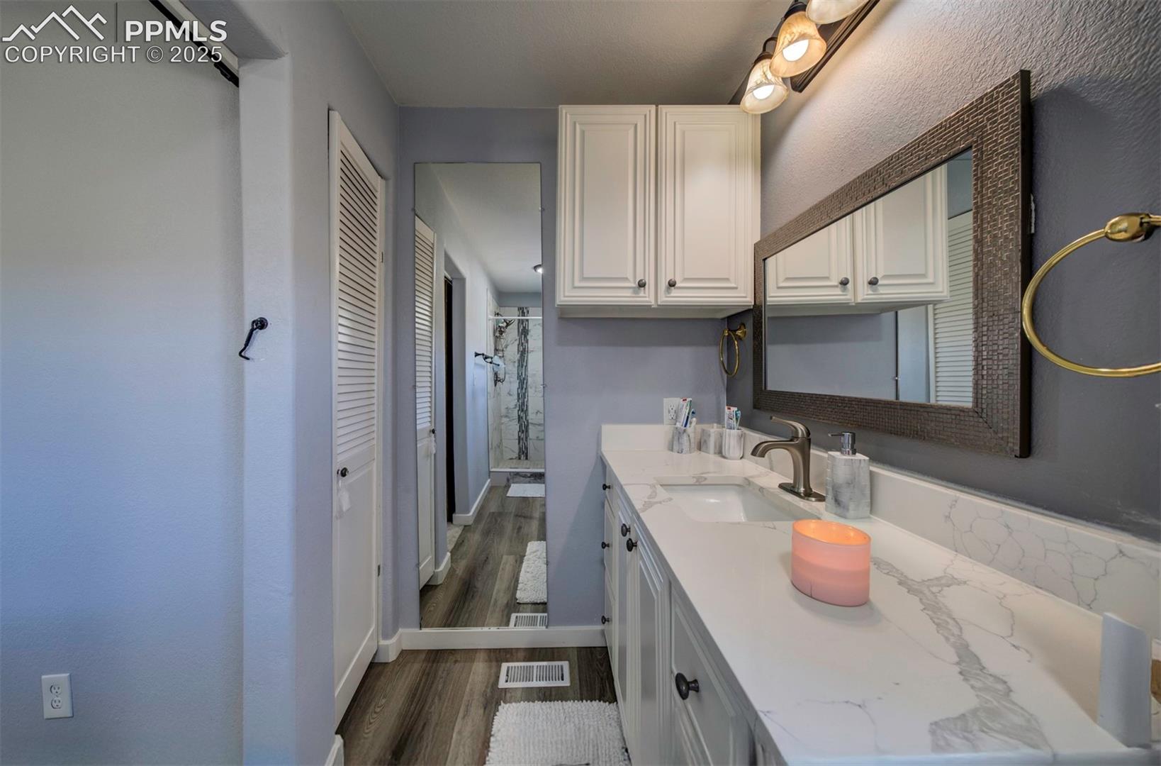 Listing photo 34 for 24225 Myers Road