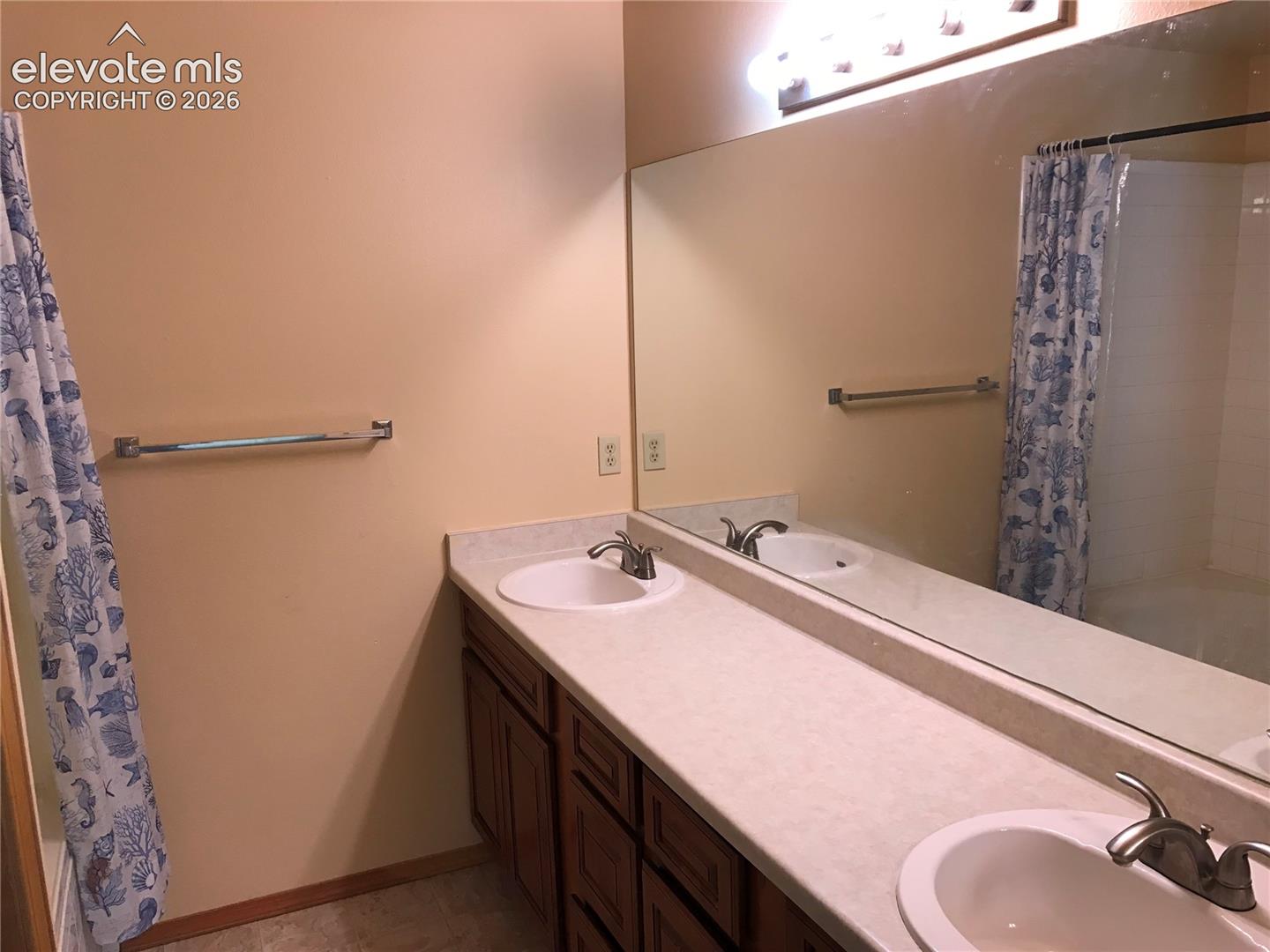 Listing photo 9 for 759 Descendant Drive