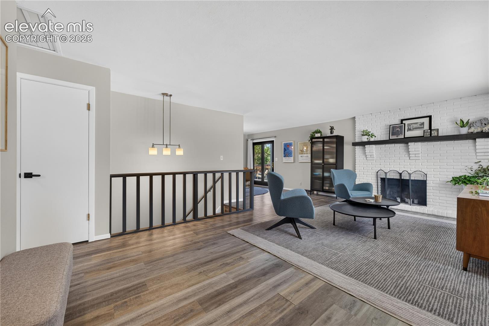 Listing photo 10 for 369 Burgess Drive